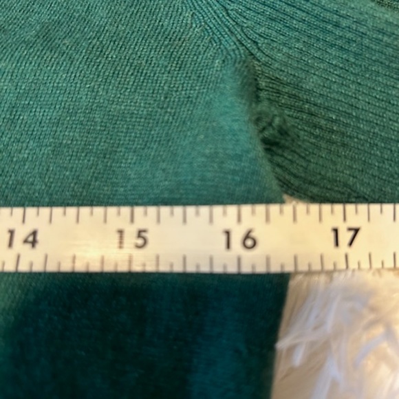 Green V neck Sweater CO-OP by: Barneys New York - Picture 12 of 12